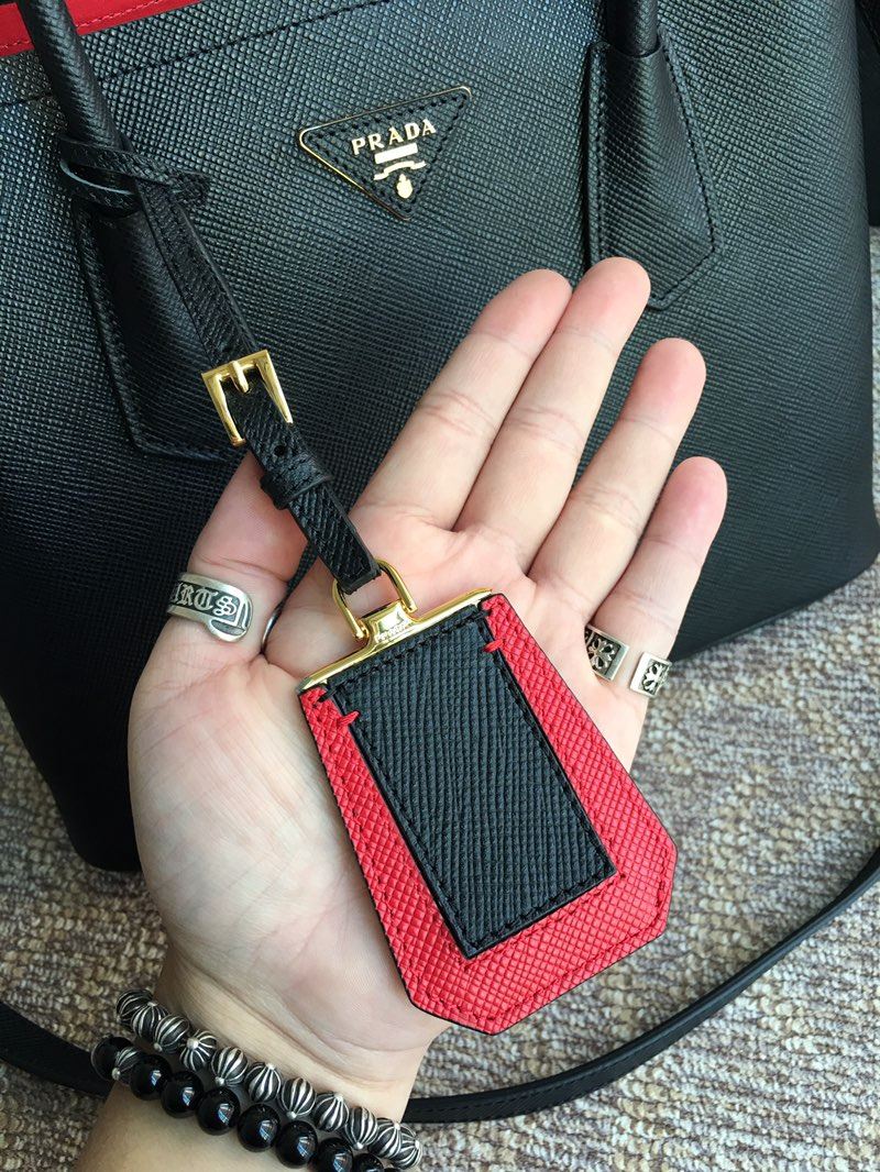 Pra*a top handle bags
